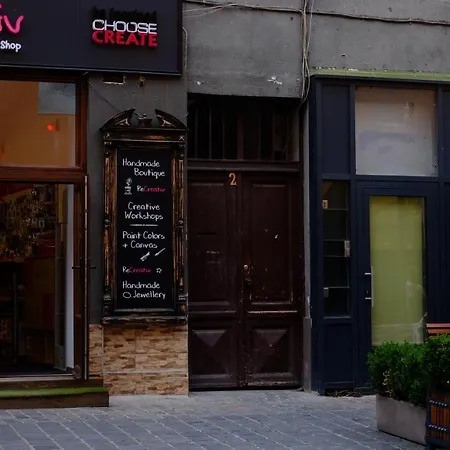 Andrew's Place-in The Heart Of The Old City Апартаменти *